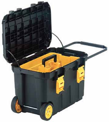 Klicken zum vergrößern! Die Rollende Werkstatt von Häfele ist mit zwei leichtgängigen Rädern ausgestattet und kann individuell bestückt werden. Foto: Häfele